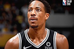 新赛季NBA揭幕战：湖人队对勇士队，火箭队对雷霆队精彩对决