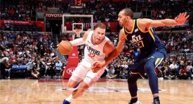 字母哥290万回归密尔沃基雄鹿：NBA巨星休赛期转会决定